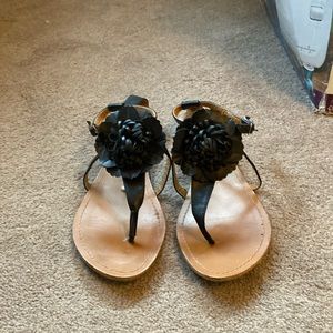 BOGO🎀 Black Sandals with Flower Detail